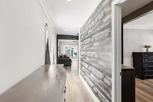 205 Shadydell Ave, Mundelein, IL 60060 - Photo 6