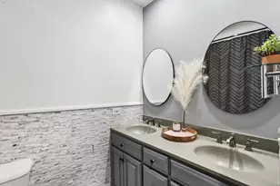 205 Shadydell Ave, Mundelein, IL 60060 - Photo 16