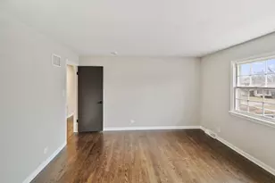 18135 Cherrywood Ln, Homewood, IL 60430 - Photo 14