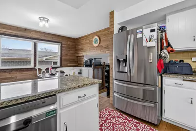 1000 S Na Wa Ta Avenue, Mount Prospect, IL 60056 - Photo 14