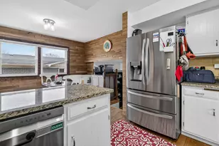 1000 S Na Wa Ta Ave, Mount Prospect, IL 60056 - Photo 14