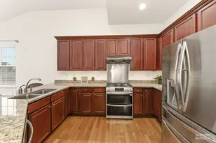 816 Colchester Dr, Oswego, IL 60543 - Photo 6