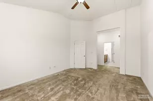 816 Colchester Dr, Oswego, IL 60543 - Photo 12