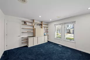 556 Rivershire Pl, Lincolnshire, IL 60069 - Photo 12