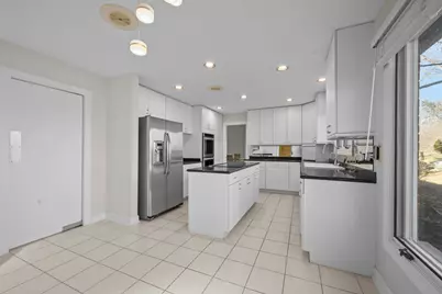 556 Rivershire Place, Lincolnshire, IL 60069 - Photo 8