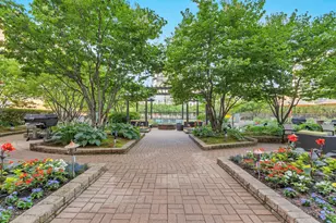 400 N La Salle Dr, Chicago, IL 60654 - Photo 22