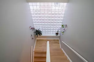 817 N Winchester Ave, Chicago, IL 60622 - Photo 2