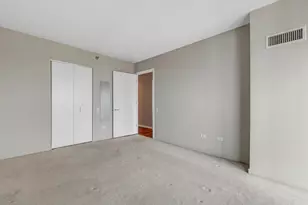 [Address not provided], Chicago, IL 60654 - Photo 8