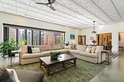 2100 W Eastwood Avenue, Chicago, IL 60625 - Photo 16