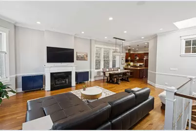 2044 N Sheffield Avenue #3, Chicago, IL 60614 - Photo 4