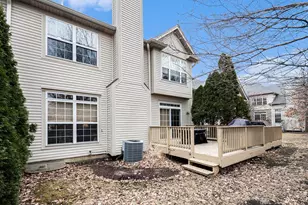 63 Oak Creek Ct, North Aurora, IL 60542 - Photo 14