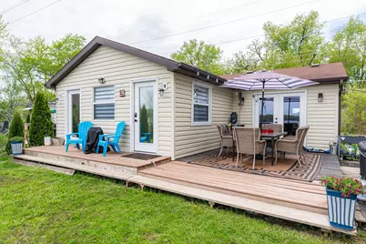 40492 N Lambert Drive, Antioch, IL 60002 - Photo 2