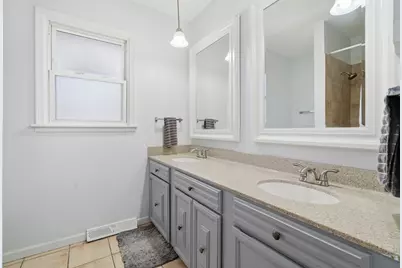 910 S 4th Avenue, Libertyville, IL 60048 - Photo 18