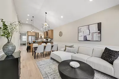 8133 S Saginaw Avenue, Chicago, IL 60617 - Photo 4