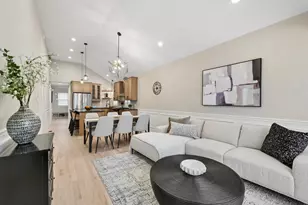 8133 S Saginaw Ave, Chicago, IL 60617 - Photo 4