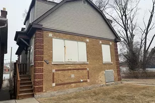 9329 S Colfax Ave, Chicago, IL 60617 - Photo 1