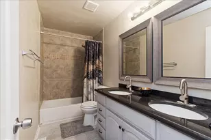 4301 Whitehall Ln, Richton Park, IL 60471 - Photo 10