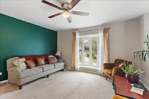 4301 Whitehall Ln, Richton Park, IL 60471 - Photo 4