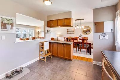 1107 N Greenfield Lane, Mount Prospect, IL 60056 - Photo 14
