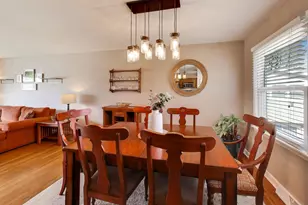 1107 N Greenfield Ln, Mount Prospect, IL 60056 - Photo 10