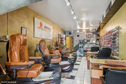 7017 North Avenue, Oak Park, IL 60302 - Photo 2