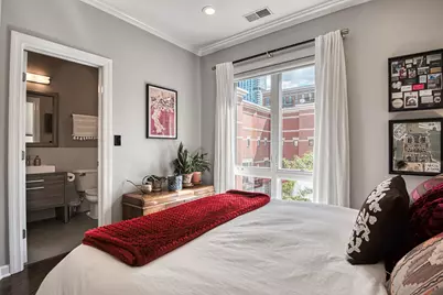 339 W Scott Street, Chicago, IL 60610 - Photo 20