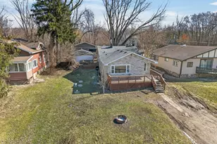 39223 N Willow Ln, Antioch, IL 60002 - Photo 2