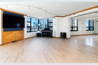 401 E Ontario Street #4206, Chicago, IL 60611 - Photo 8