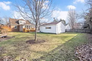 696 S Prospect Ave, Elmhurst, IL 60126 - Photo 22