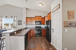 4620 Plymouth Ave, Yorkville, IL 60560 - Photo 10