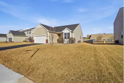 4620 Plymouth Avenue, Yorkville, IL 60560 - Photo 2