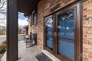 29W376 Wagner Rd, Naperville, IL 60564 - Photo 6