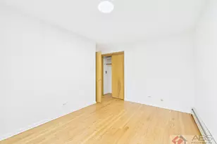 11219 S Martin Luther King Dr, Chicago, IL 60628 - Photo 20