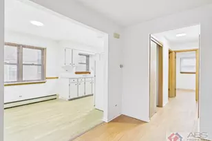 11219 S Martin Luther King Dr, Chicago, IL 60628 - Photo 12