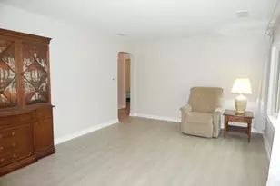 1107 Santa Rosa Ave, Wheaton, IL 60187 - Photo 4