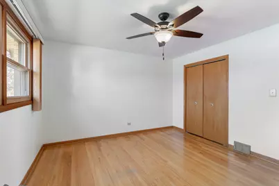 715 W Hillside Drive, Bensenville, IL 60106 - Photo 10