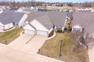 450 Beechwood Ct, Normal, IL 61761 - Photo 34