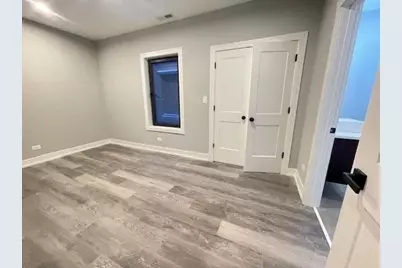 5420 W Belmont Street #2W, Chicago, IL 60641 - Photo 8