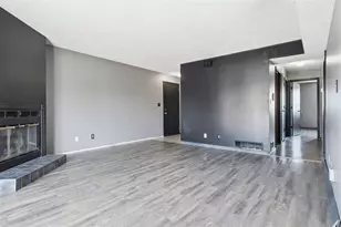 1916 Tracy Dr, Bloomington, IL 61704 - Photo 10