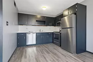 1916 Tracy Dr, Bloomington, IL 61704 - Photo 12