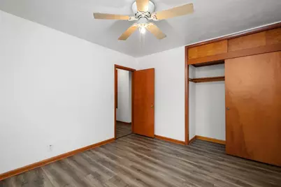 612 Waverly Road, Davenport, IA 52804 - Photo 12