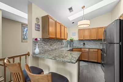 2014 N Stillwater Road, Arlington Heights, IL 60004 - Photo 8