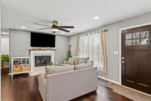 320 S Guthrie St, Gibson City, IL 60936 - Photo 6