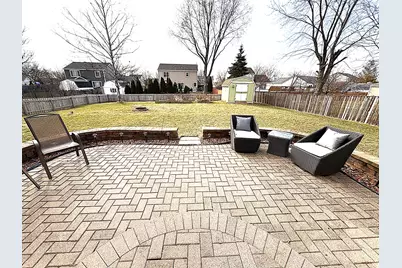 [Address not provided], Algonquin, IL 60102 - Photo 16