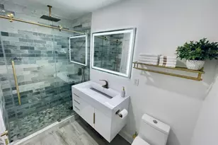 952 E Old Willow Rd, Prospect Heights, IL 60070 - Photo 8