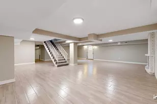 124 E Monterey Ave, Schaumburg, IL 60193 - Photo 24