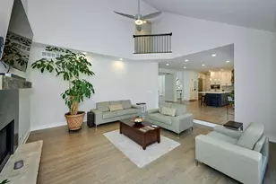 17W060 Burr Oak Ln, Willowbrook, IL 60527 - Photo 16