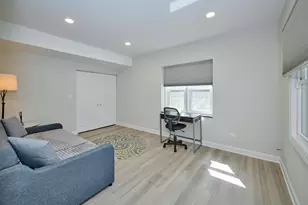 17W060 Burr Oak Ln, Willowbrook, IL 60527 - Photo 40