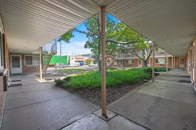 4211 W 95th Street #2D, Oak Lawn, IL 60453 - Photo 4