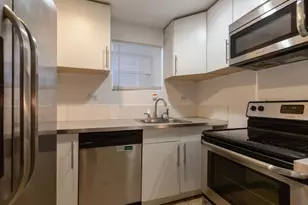 843 N Francisco Ave, Chicago, IL 60622 - Photo 18